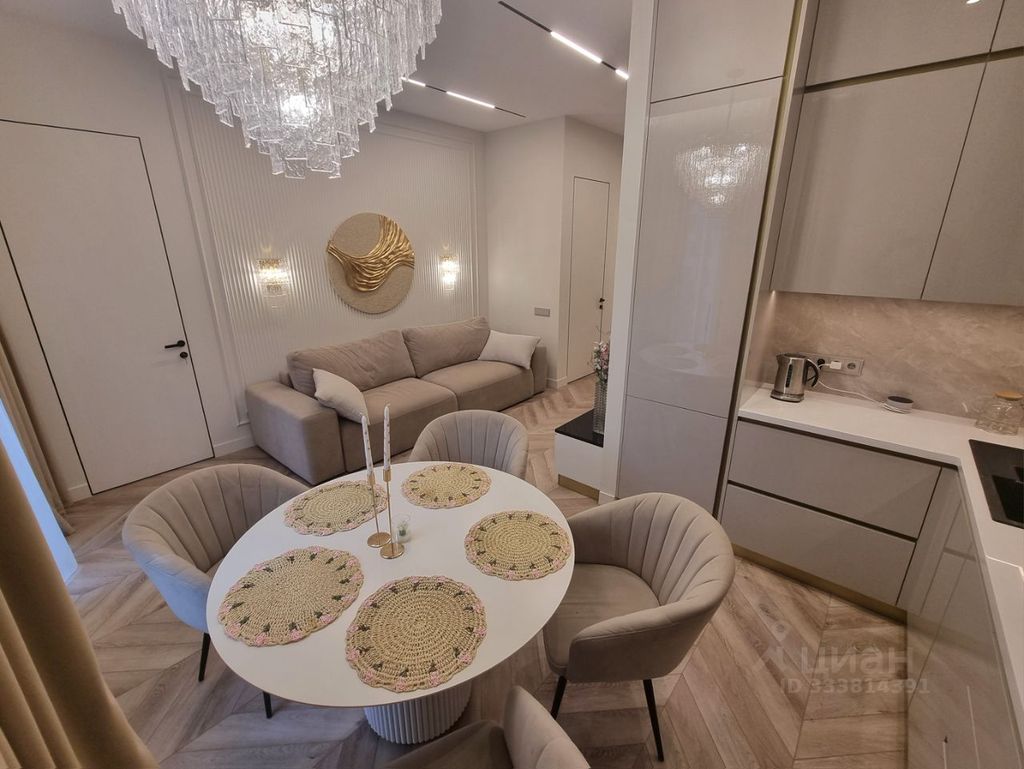 m. Avtozavodskaya: Apartment, 3-rooms