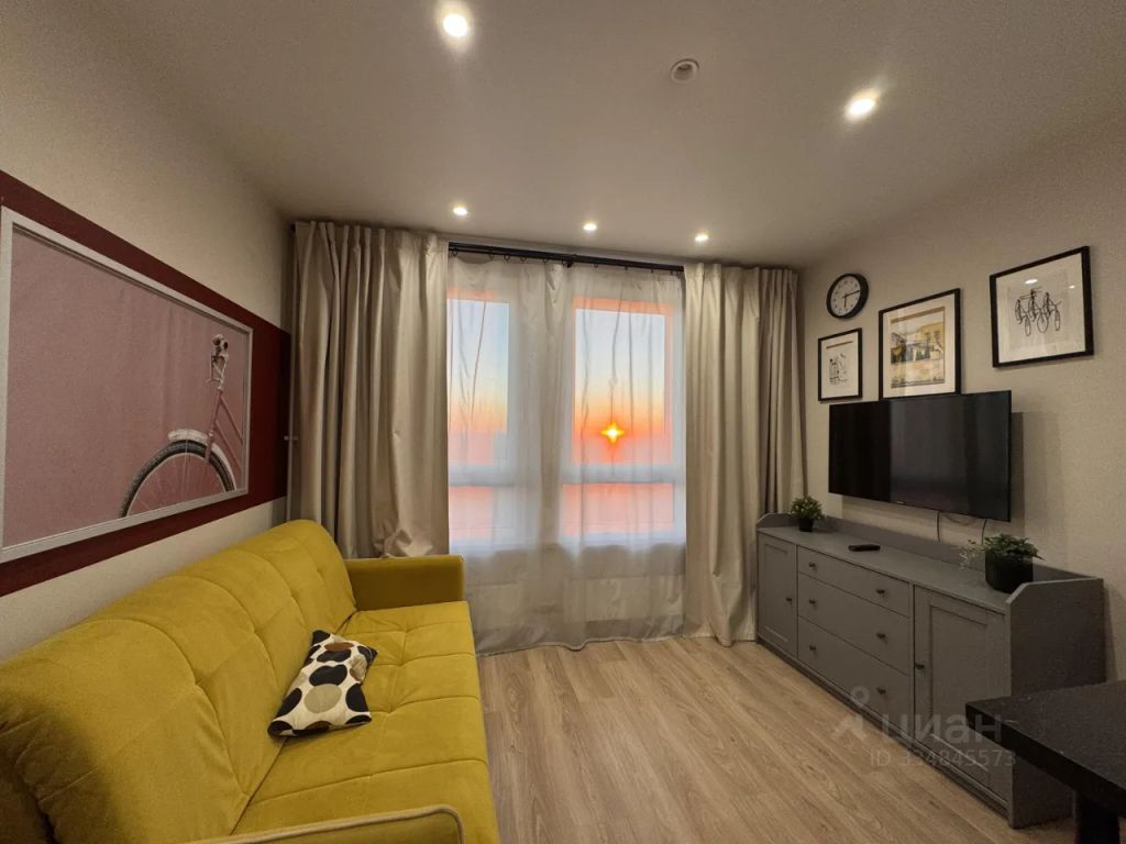 m. Pyatnitskoe shosse: Apartment, studio