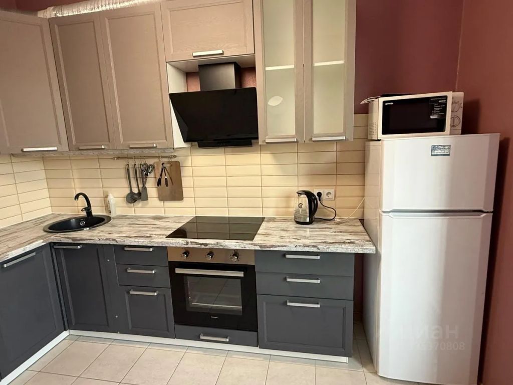 m. Molzhaninovo: Apartment, 2-rooms