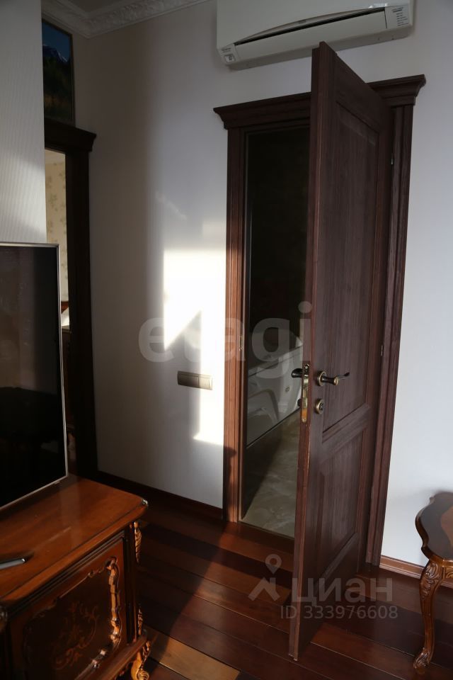 m. Narodnoe Opolchenie: Apartment, 2-rooms