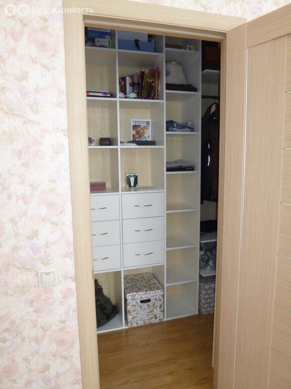 m. Fabrichnaya: Apartment, 2-rooms