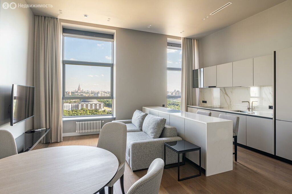 m. Bagrationovskaya: Apartment, 3-rooms