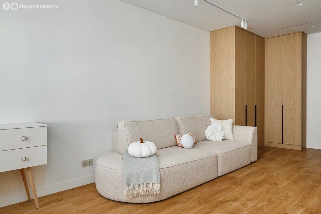m. Verkhnie Likhobory: Apartment, 2-rooms