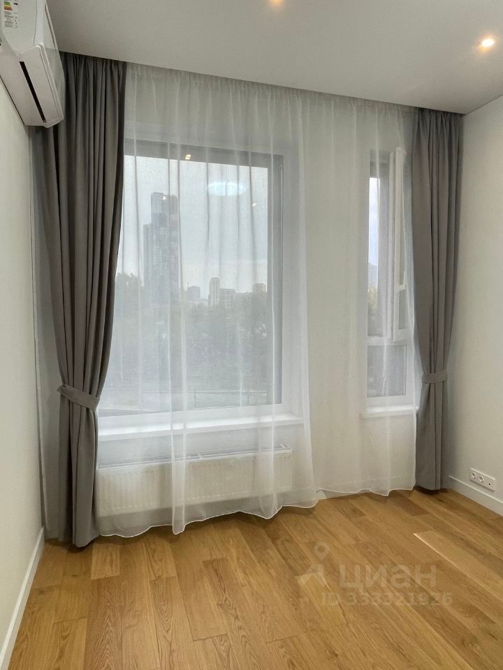 m. Verkhnie Kotly: Apartment, studio