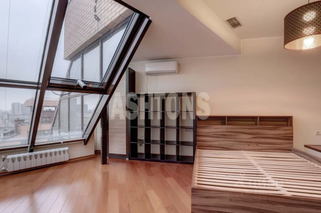 m. Smolenskaya: Apartment, 2-rooms