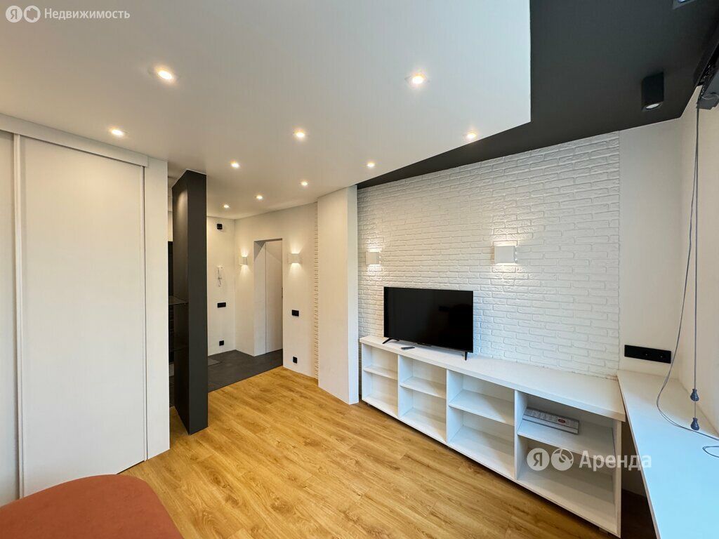 m. Yugo-Zapadnaya: Apartment, 1-rooms