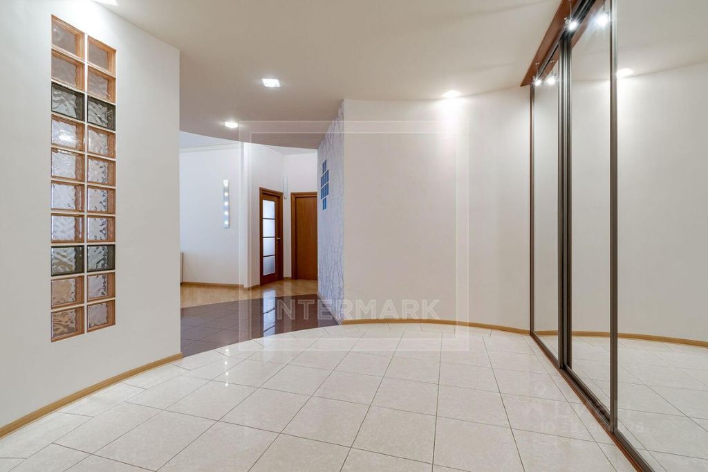 m. Smolenskaya: Apartment, 3-rooms