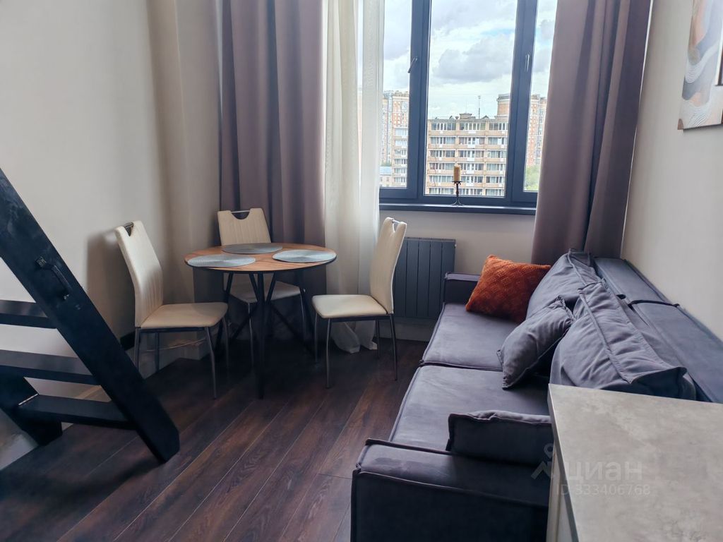 m. Sokol: Apartment, studio