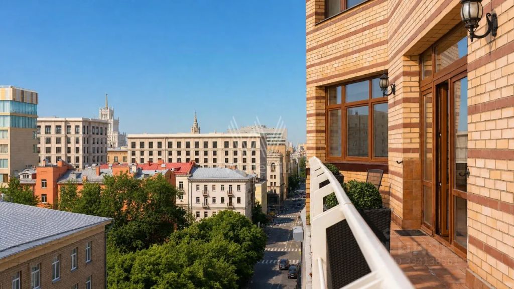 m. Mayakovskaya: Apartment, 4-rooms