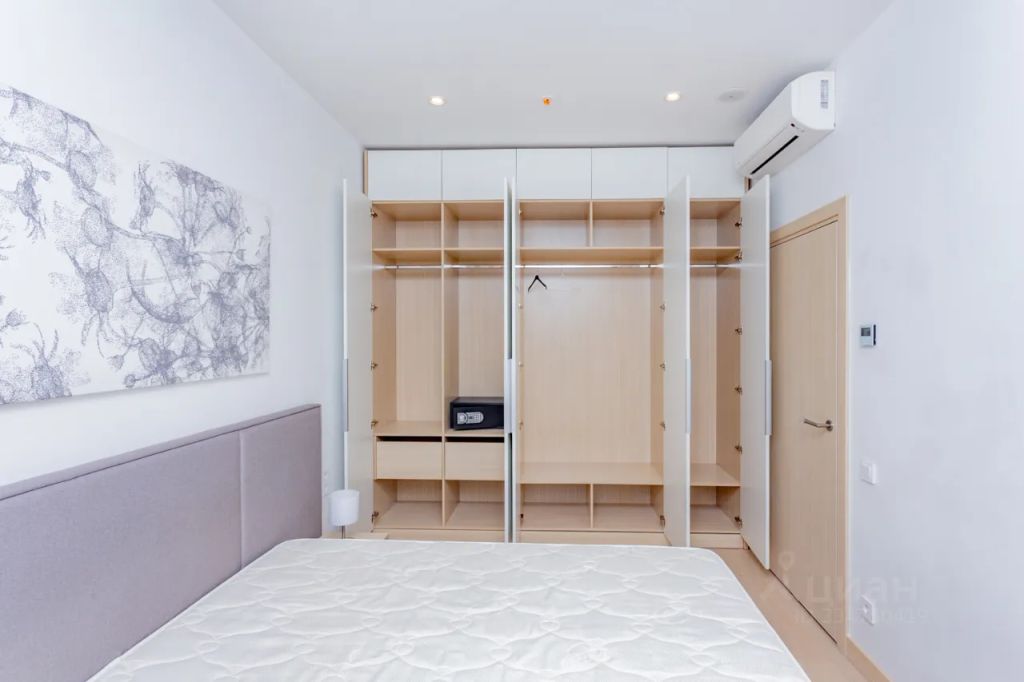 m. Botanichesky sad: Apartment, 2-rooms