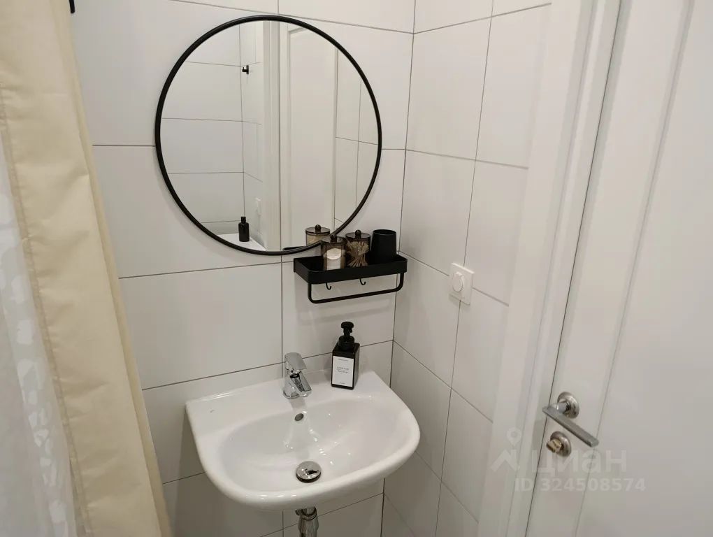 m. Vodniki: Apartment, studio