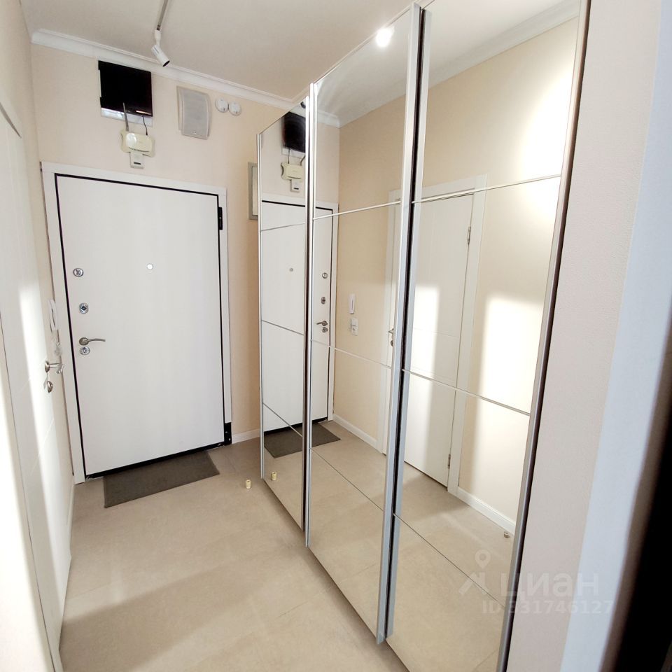 m. Strogino: Apartment, studio