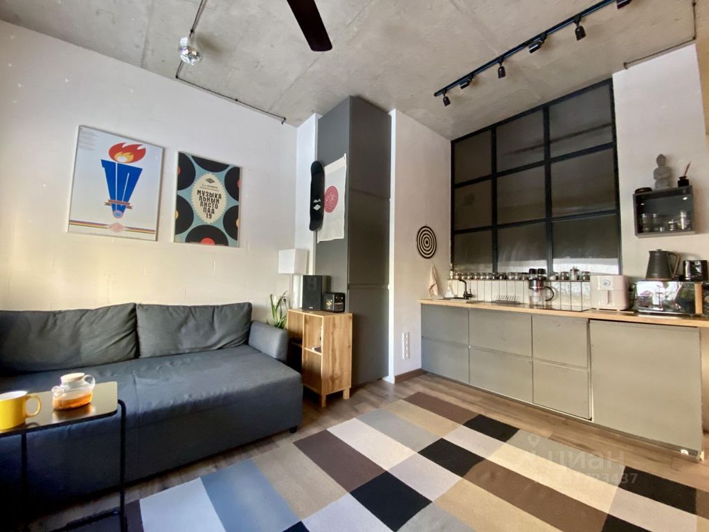 m. Moskva Tovarnaya: Apartment, studio