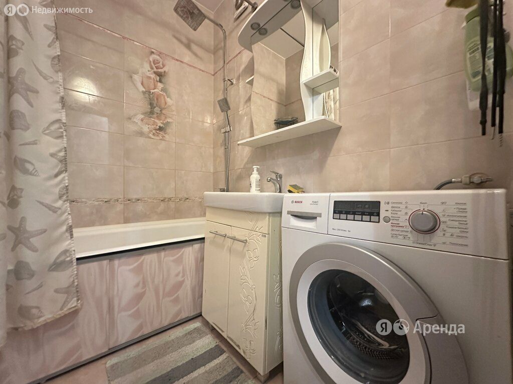 m. Nikolskoe: Apartment, 2-rooms
