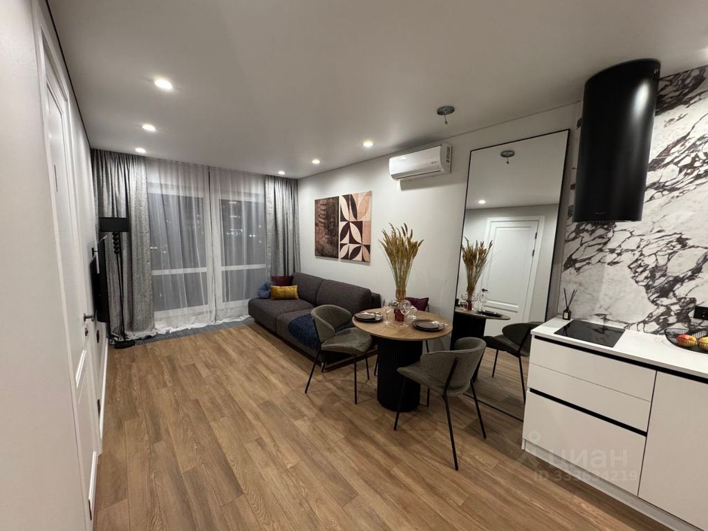 m. Park Pobedy: Apartment, 2-rooms
