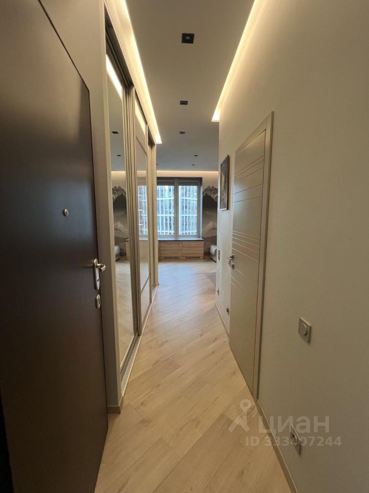 m. Shelepikha: Apartment, studio