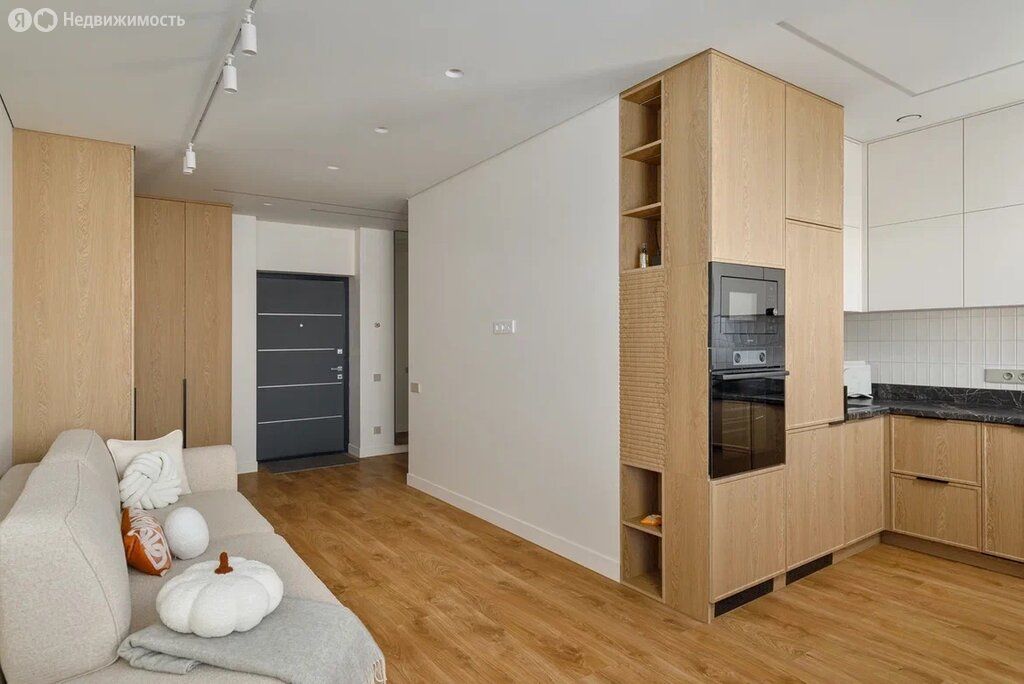 m. Verkhnie Likhobory: Apartment, 2-rooms