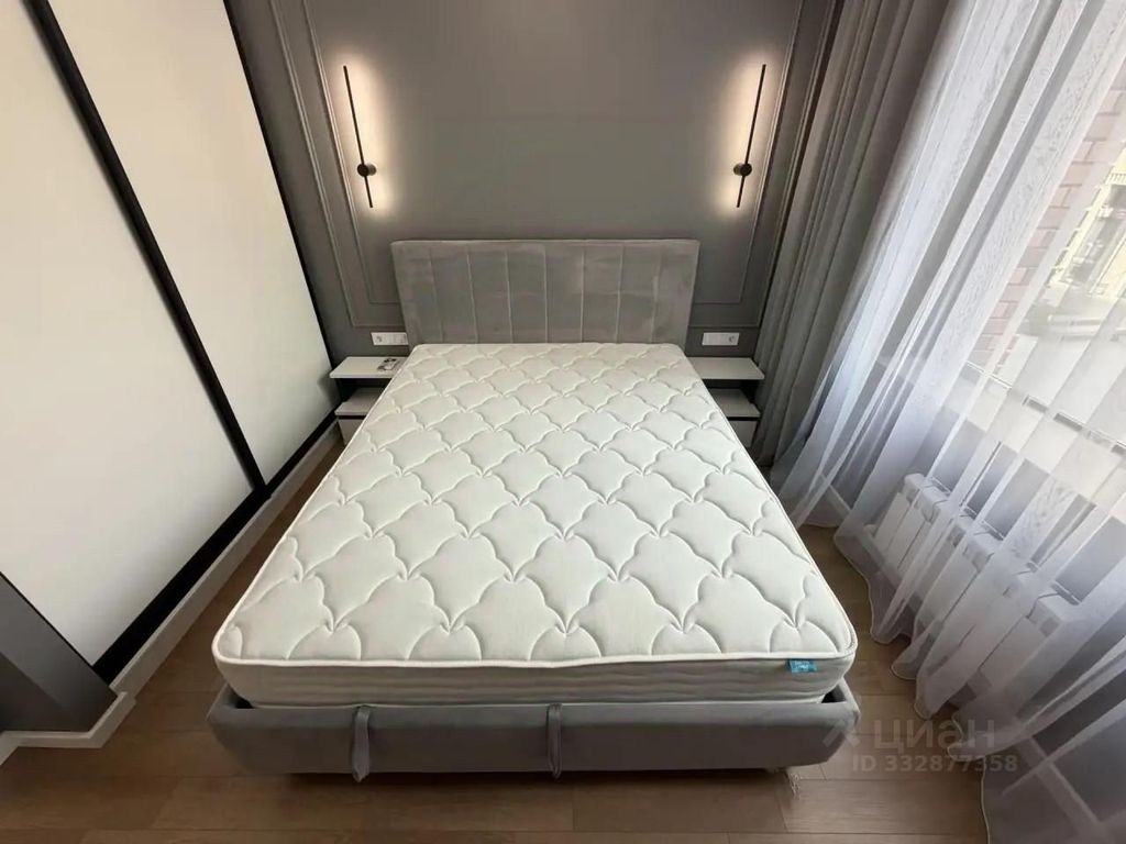 m. ZIL: Apartment, 2-rooms