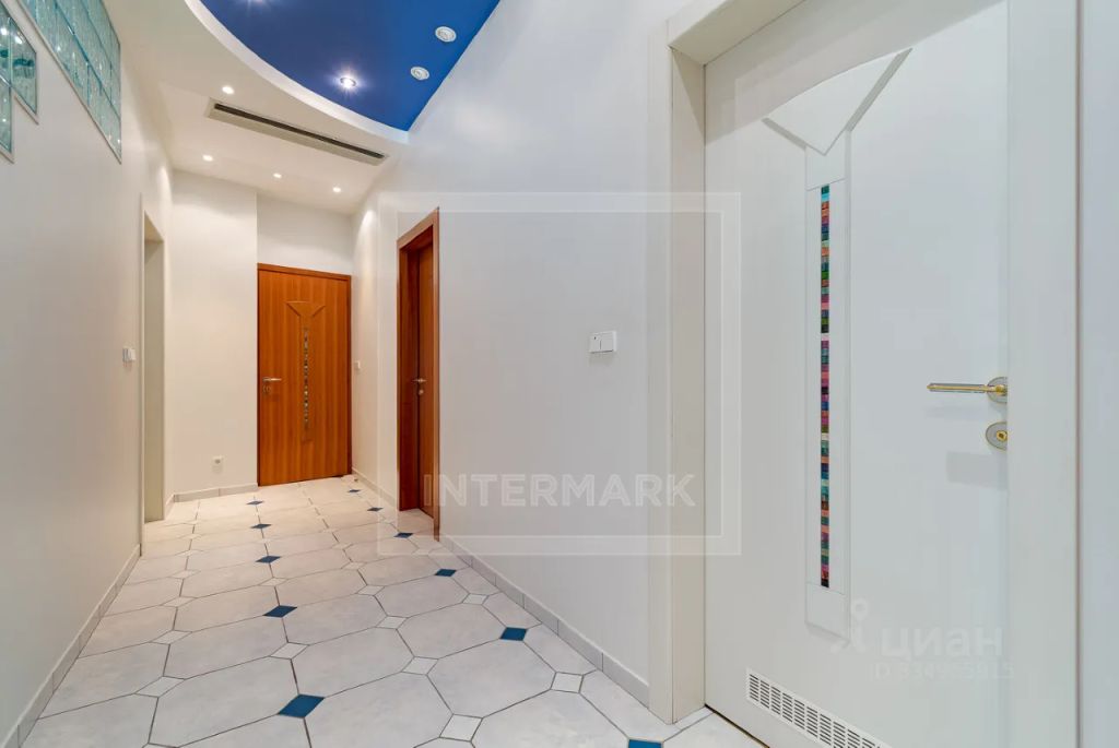 m. Trubnaya: Apartment, 3-rooms