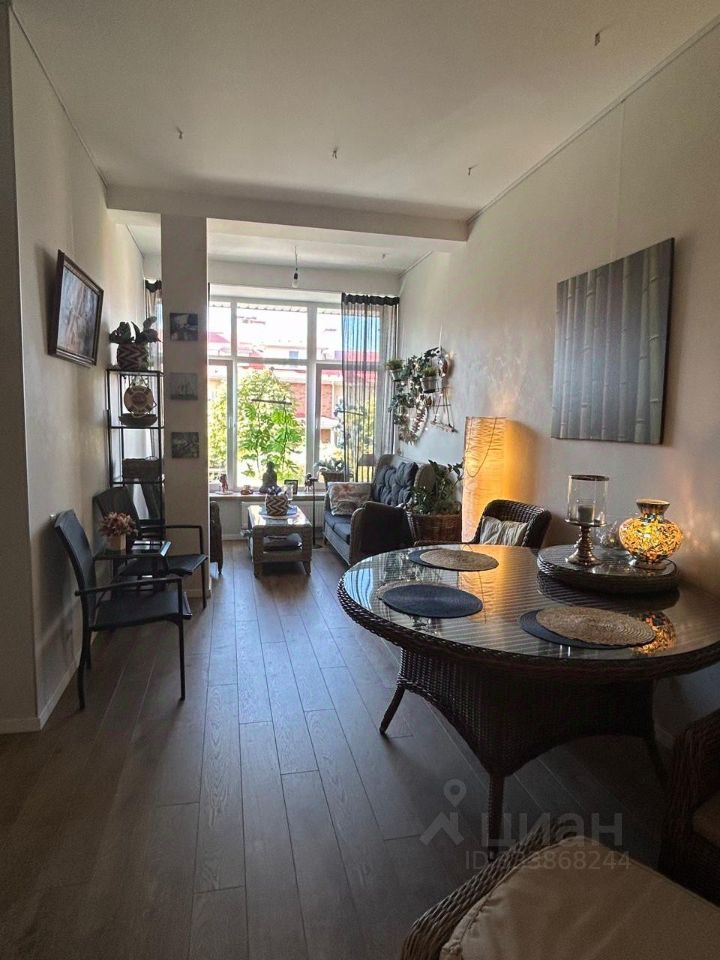 m. Pyatnitskoe shosse: Apartment, 3-rooms