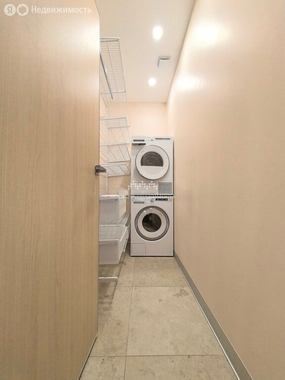 m. Molodezhnaya: Apartment, 2-rooms