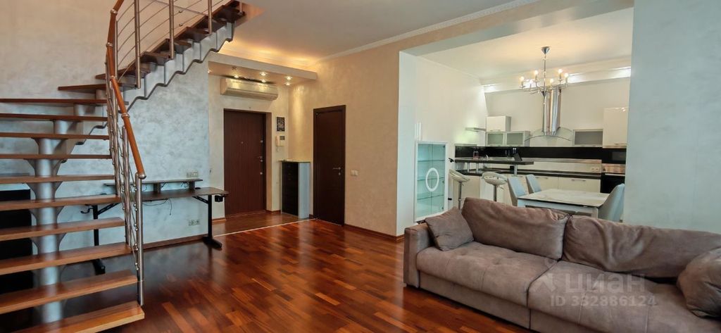 m. Peredelkino: Apartment, 2-rooms