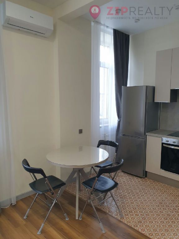 m. Delovoy tsentr: Apartment, 1-rooms