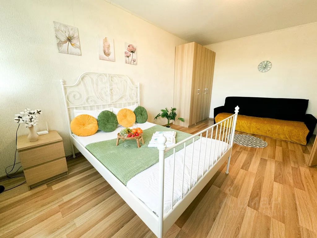 m. Levoberezhnaya: Apartment, 1-rooms