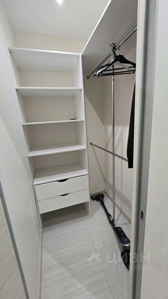 m. Pyatnitskoe shosse: Apartment, 3-rooms