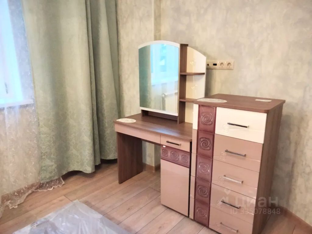 m. Saltykovskaya: Apartment, 3-rooms