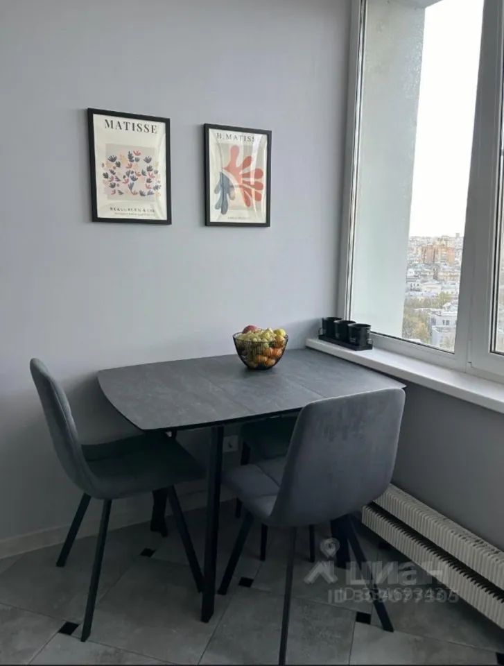 m. Smolenskaya: Apartment, 2-rooms