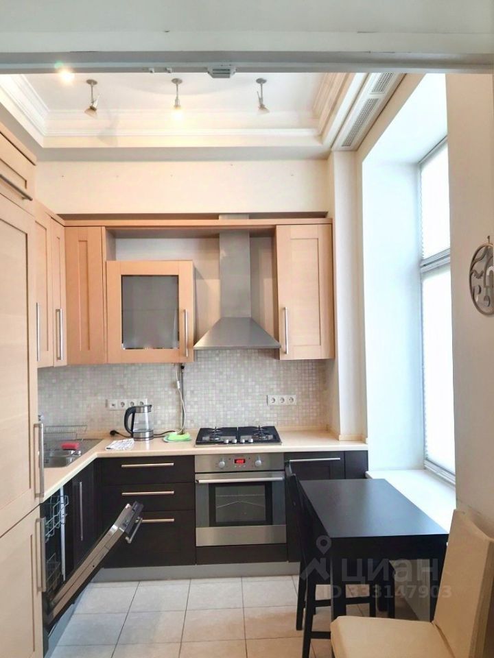 m. Smolenskaya: Apartment, 2-rooms