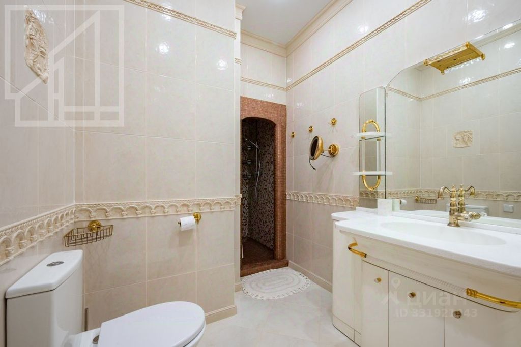 m. Okhotny ryad: Apartment, 3-rooms