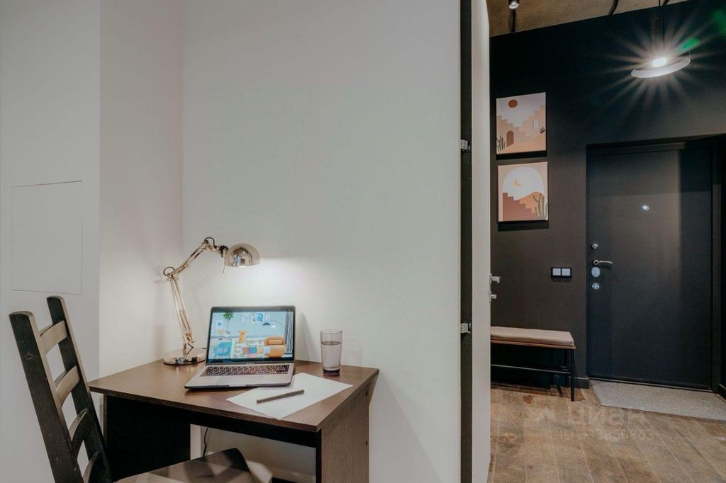 m. ZIL: Apartment, 2-rooms