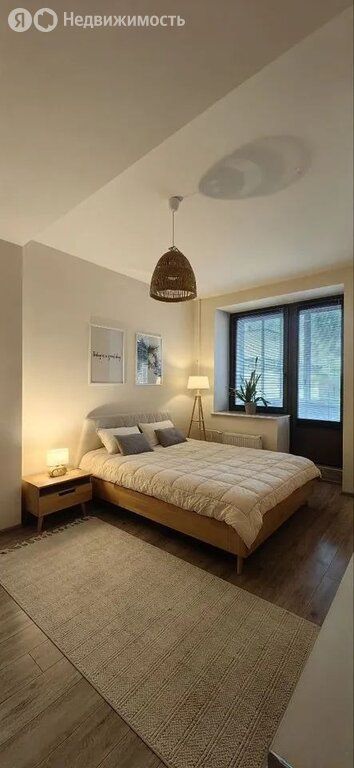 m. Dubrovka: Apartment, 2-rooms