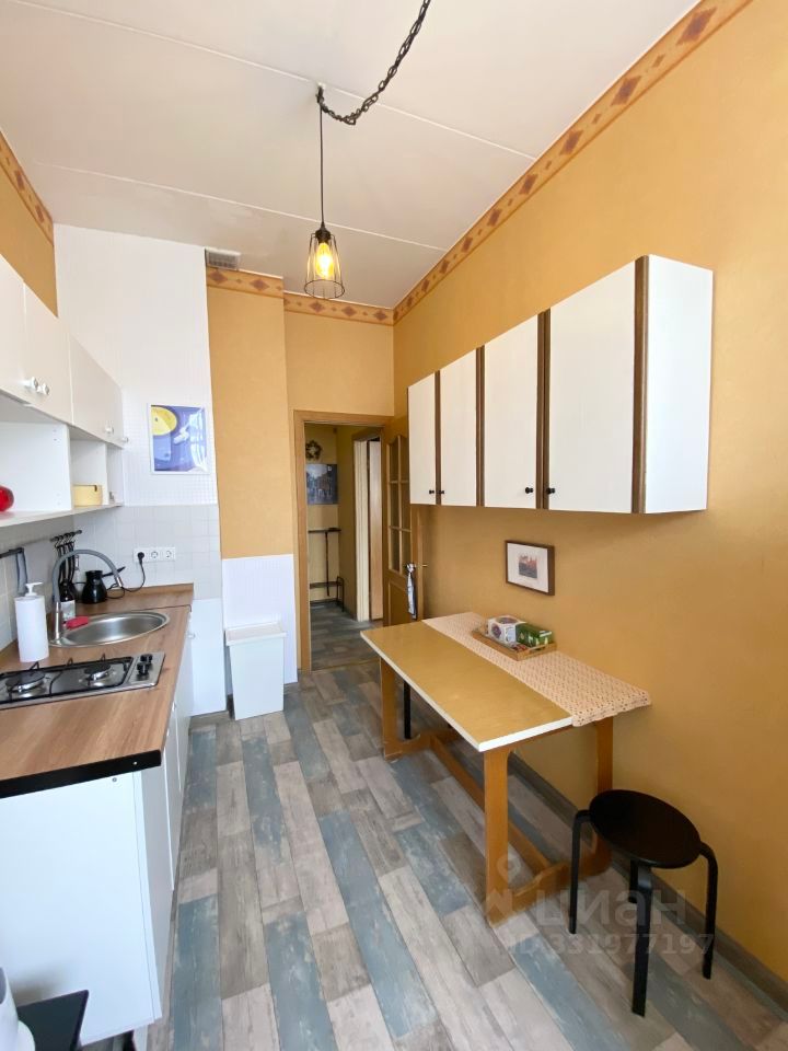 m. Kropotkinskaya: Apartment, 2-rooms