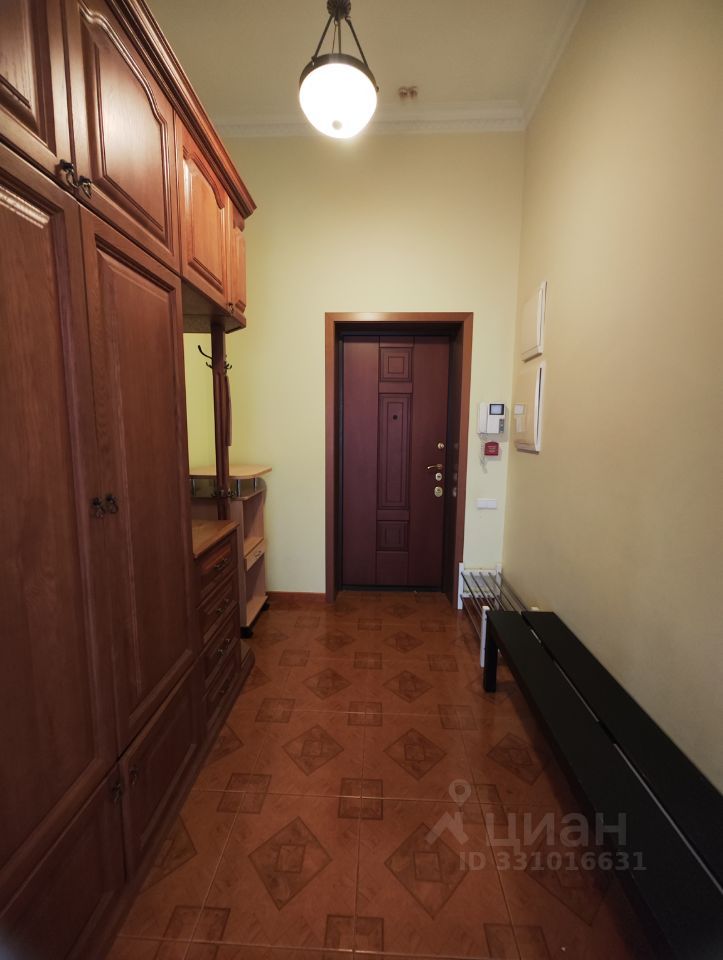 m. Lubyanka: Apartment, 3-rooms