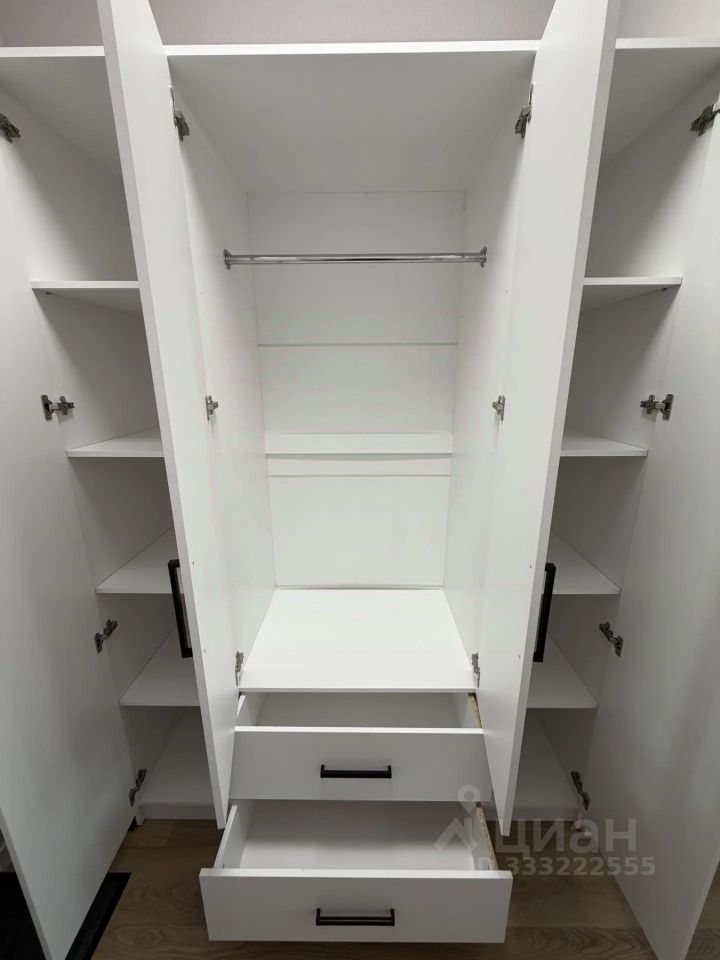 m. Vodniki: Apartment, studio