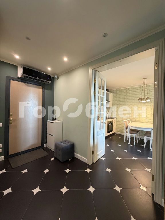 m. Annino: Apartment, 3-rooms