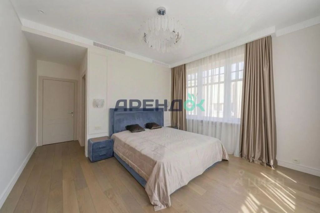 m. Smolenskaya: Apartment, 4-rooms