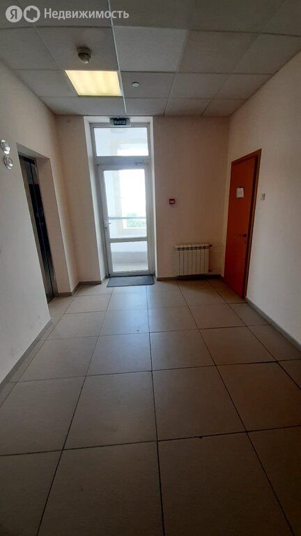 m. Oktyabrskoe pole: Apartment, 2-rooms
