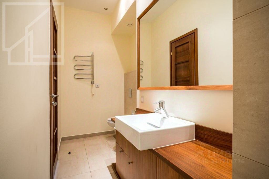 m. Kropotkinskaya: Apartment, 4-rooms