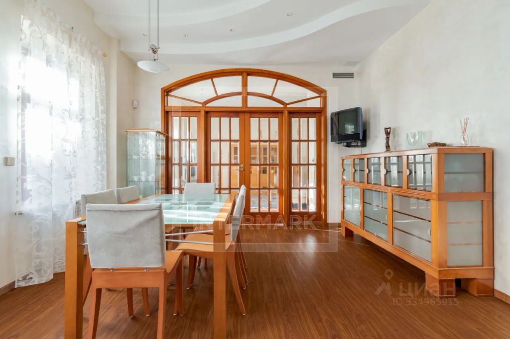 m. Trubnaya: Apartment, 3-rooms