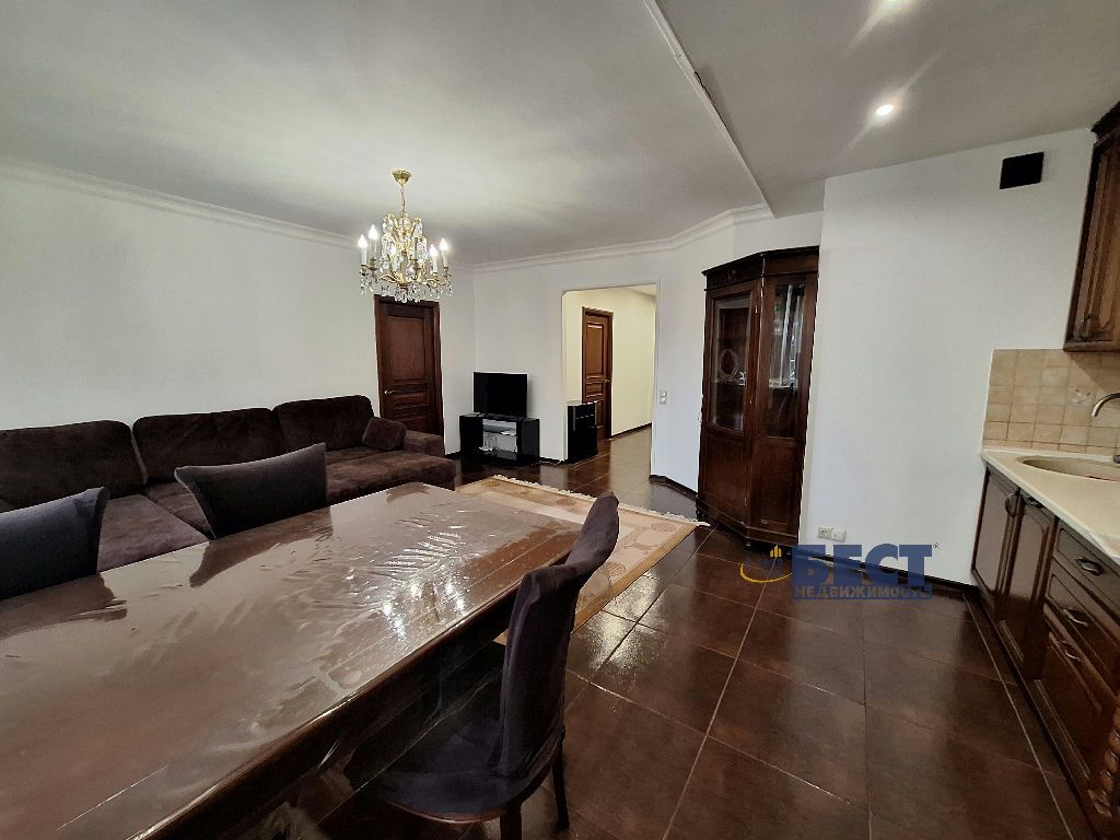 m. Okskaya: Apartment, 3-rooms