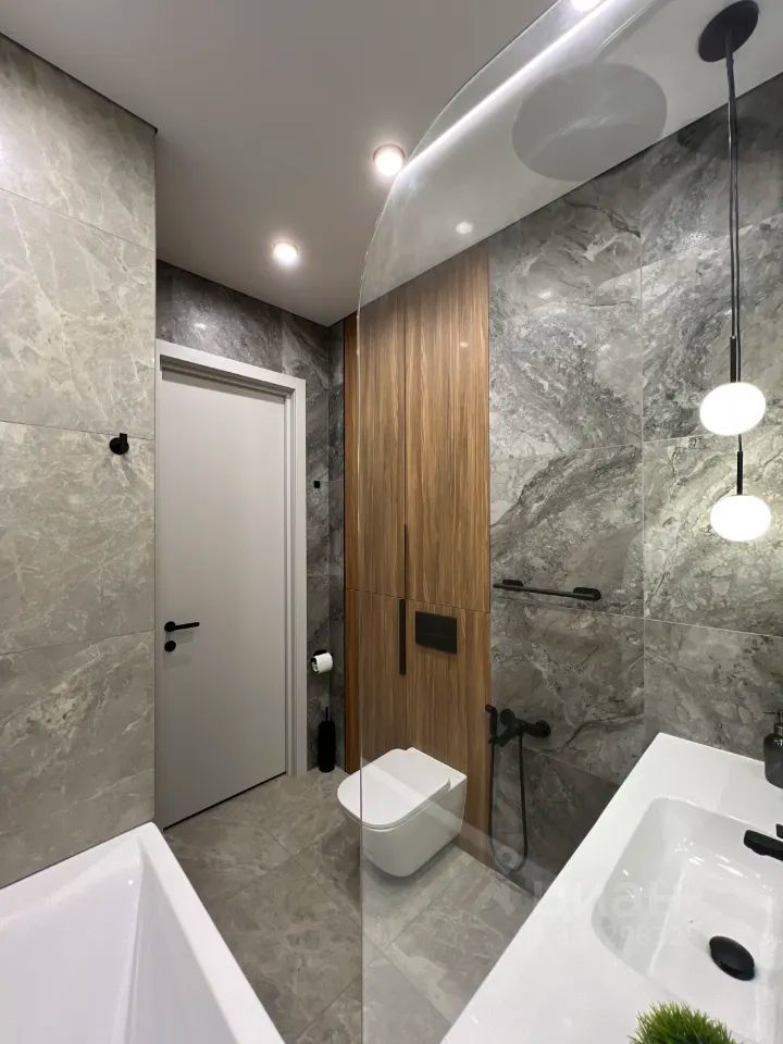 m. ZIL: Apartment, 2-rooms