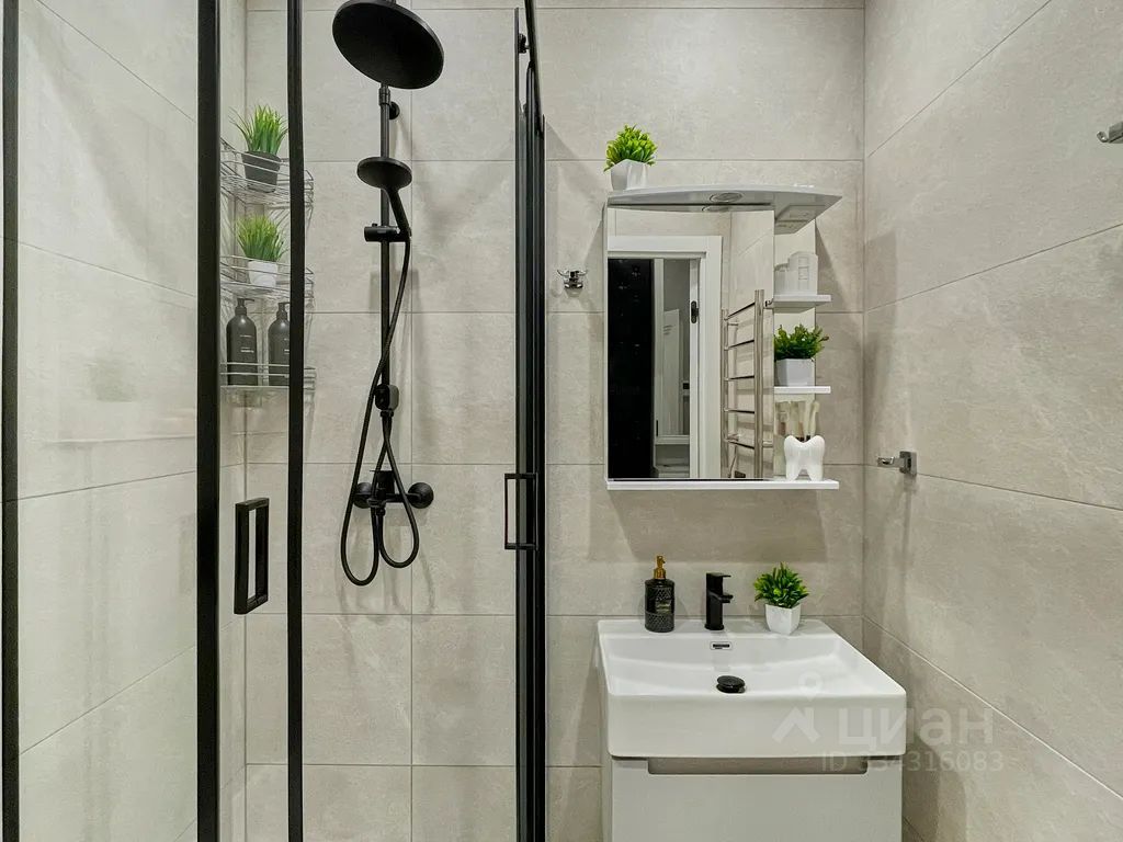 m. Maryina Roscha: Apartment, studio