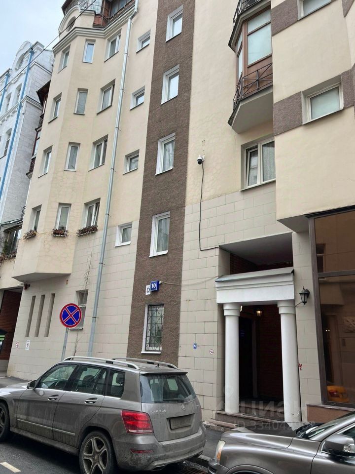 m. Trubnaya: Apartment, 2-rooms