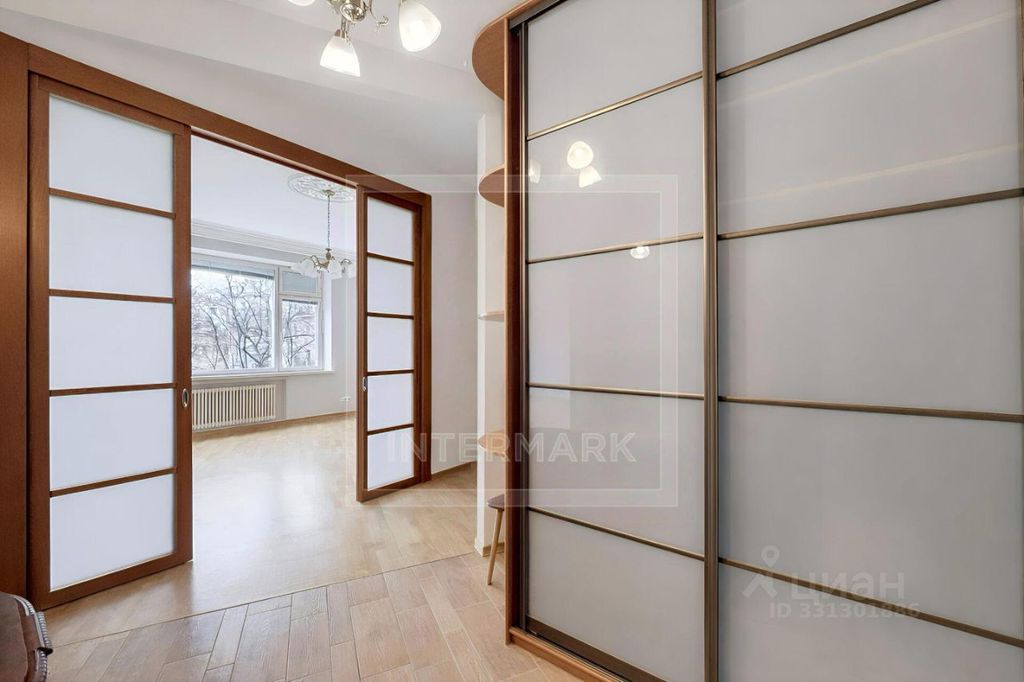 m. Mayakovskaya: Apartment, 3-rooms