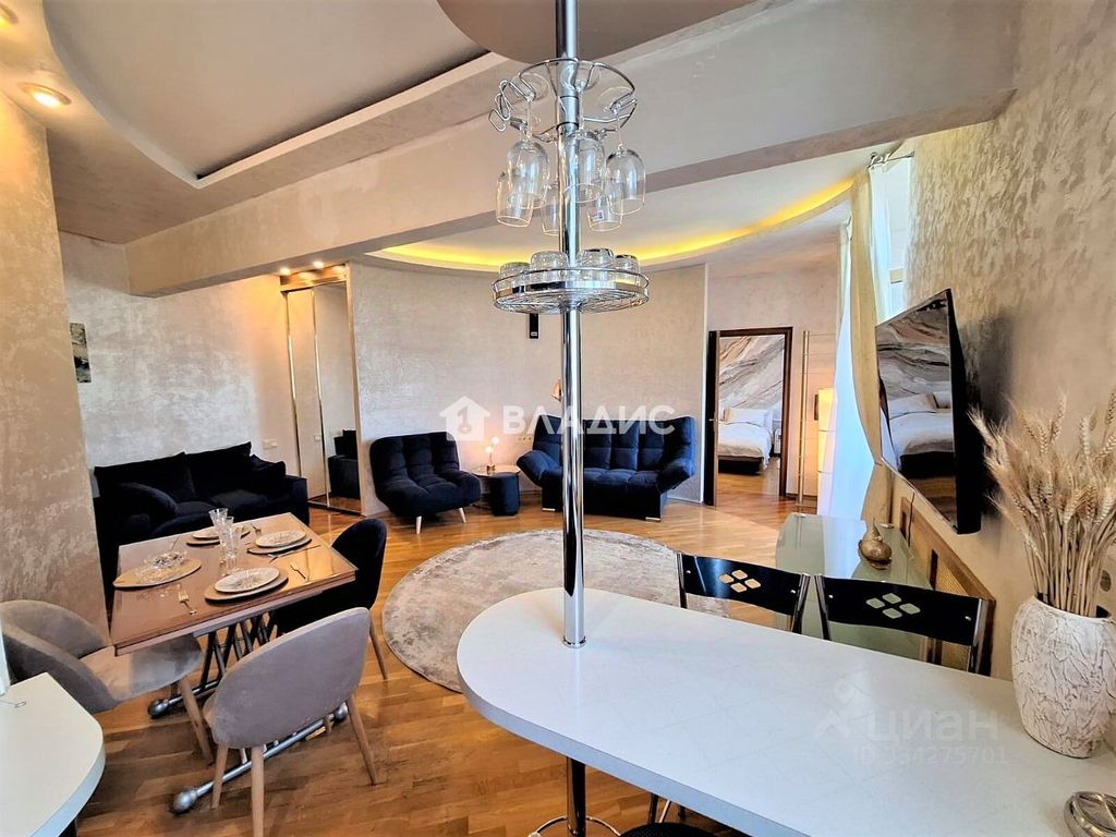 m. Shabolovskaya: Apartment, 2-rooms