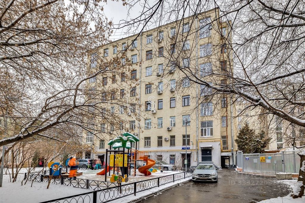 m. Smolenskaya: Apartment, 2-rooms